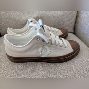 NWT, Men's Size 11, Converse One Star Low Top Sneakers in Cream and Brown
